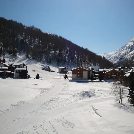 Azur Saas-Almagell
